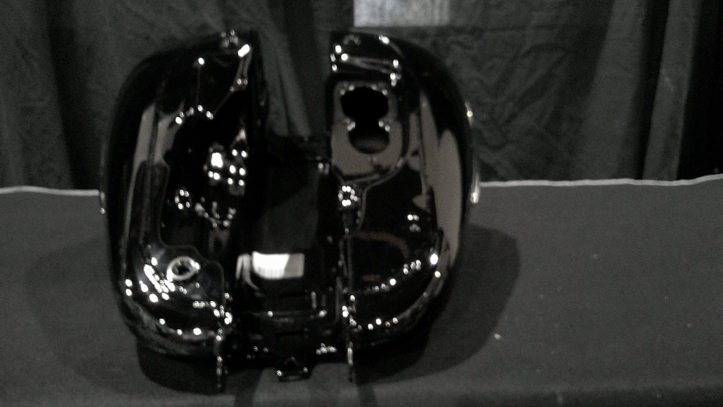 Heritage/Deluxe Vivid black fuel tank